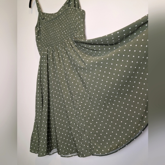 Green White Polka Dot Fit And Flare Cami Spaghetti Strap Dress Size Small - Picture 1 of 5